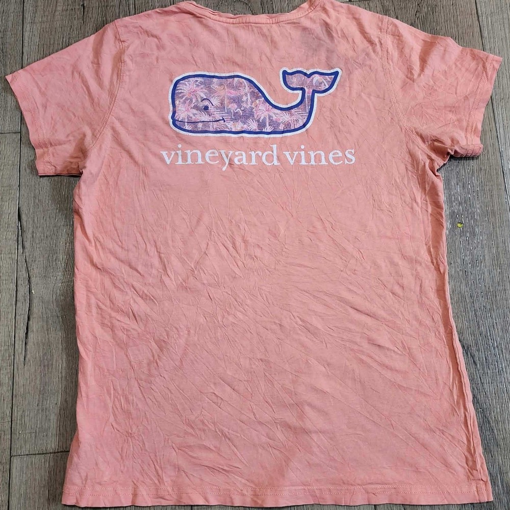 Vineyard Vines Mens Coral Pink Tropical Whale Logo Pocket T-Shirt Size M